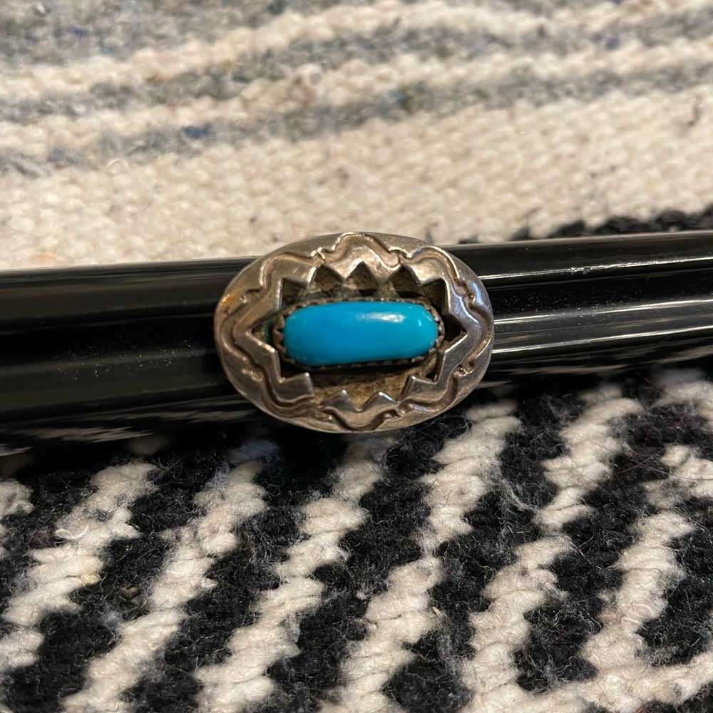 Vintage Native American Style Ring With Turquoise Silver.